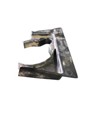 Suporte para-choque lado direito VW Meteor 2V3.807.678 