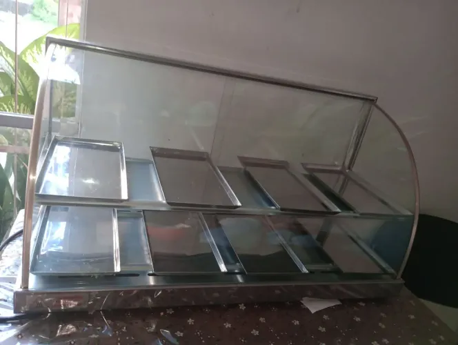 Estufa de lanches apenas estou vendendo por que não tenho onde vender os lanches,