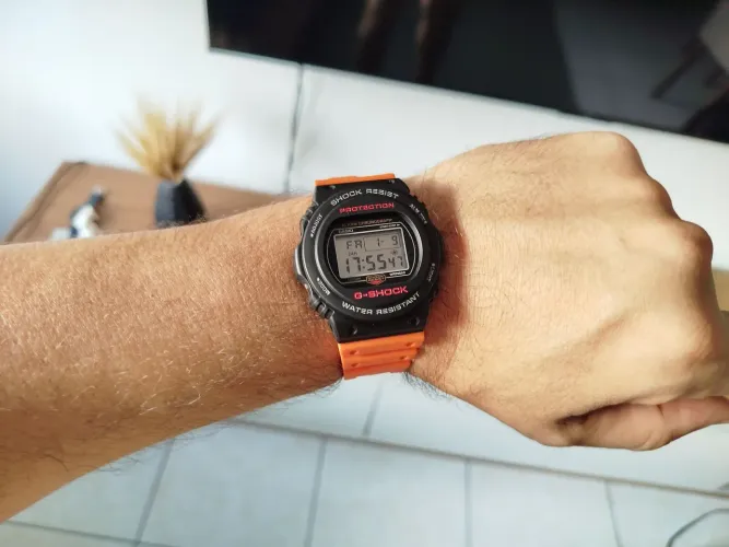 Relógio casio G-Shock Dw 5750 o Clássico de Roupa nova