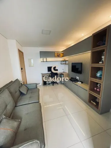 Apartamento à venda no Santa Mônica com 3/4 sendo 2 suíte e 3 vagas de garagem