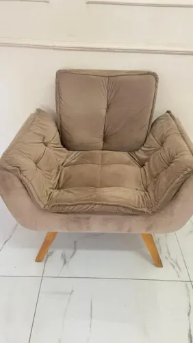 Vendo uma poltrona para clínica de estética 