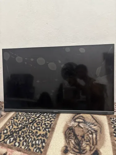 Vende-se uma Tv philco 32polegadas, nunca foi mexida, peças originais , para tirar peças