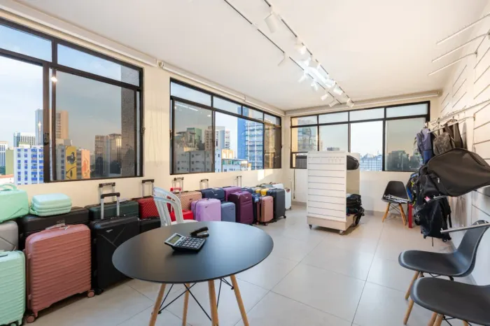 Sala comercial na Rua Teodoro Sampaio, 2550 - Cj 82  50 m²