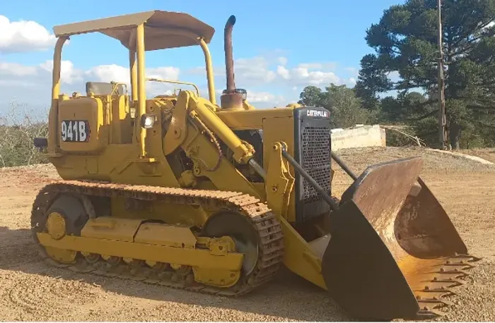 PÁ CARREGADEIRA DE ESTEIRAS CAT 941B