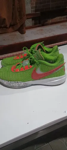 Vendo Lebron 20 xx