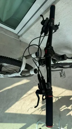Vendo Bicicleta Caloi Elite 30 - Perfeito estado Quadro 19