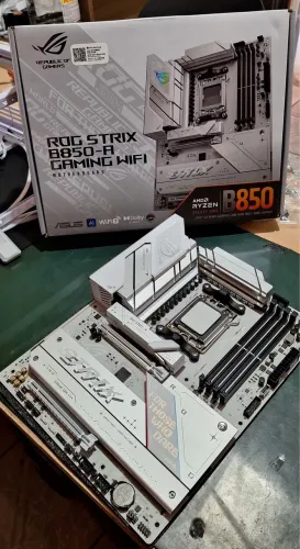Placa Mãe Asus ROG Strix B850-A Gaming WiFi