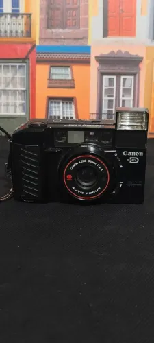 Câmera Analógica Canon AF35M II (Autoboy 2) - 35 mm - Funciona, compartimento pilha não ..