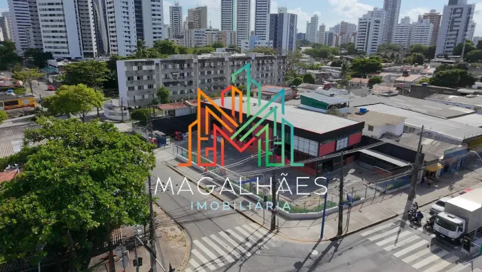 GALPÃO COM 730M² E TERRENO DE 1.300M² PARA LOCAÇÃO