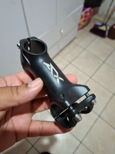 Suporte para guidão 31.8 audax semi novo