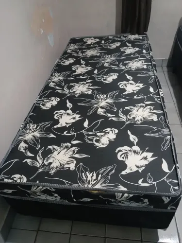Cama box