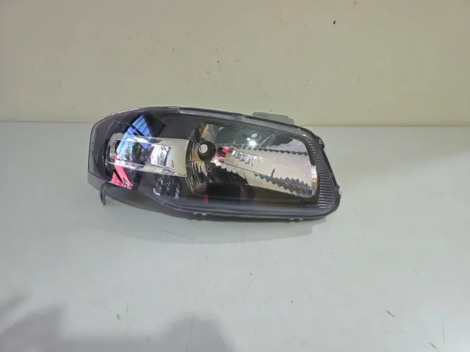 Farol direito Gol / Saveiro e Parati G4 2006/2007/2008/2009/2010/2011/2012