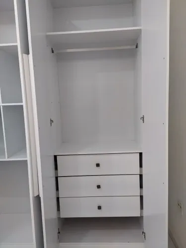 Guarda-roupa de casal semi-novo