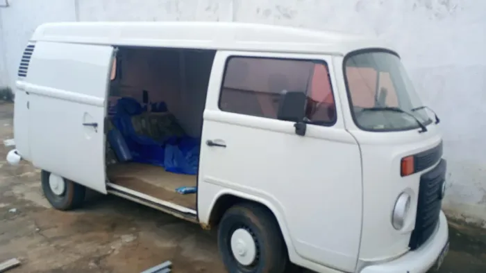 Volkswagen Kombi Furgão 1.4 MI Total Flex 8V 2009