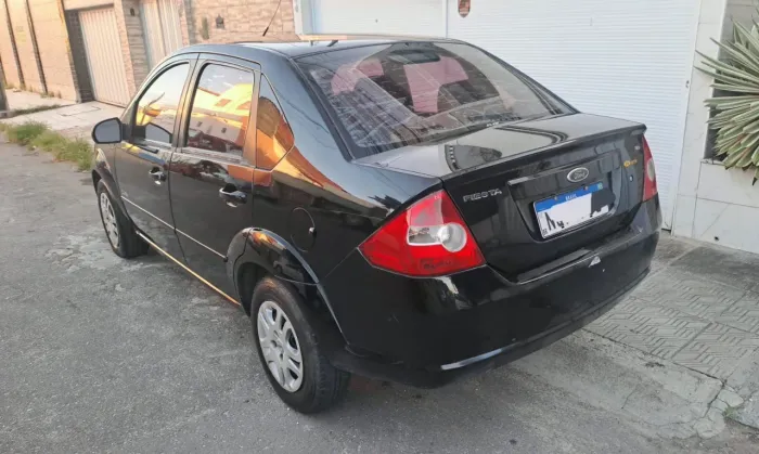 Ford Fiesta Sed. 1.6 8V Flex 4P 2010