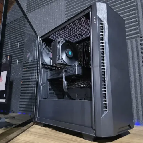 PC Gamer Intel i5 10400 + RX 580 8GB + 24GB RAM + NVMe 500GB