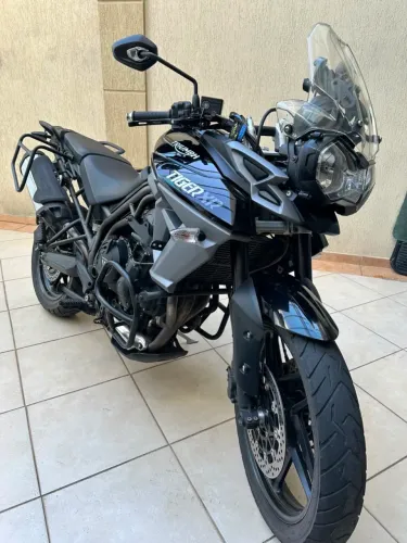 Triumph Tiger 800 XR