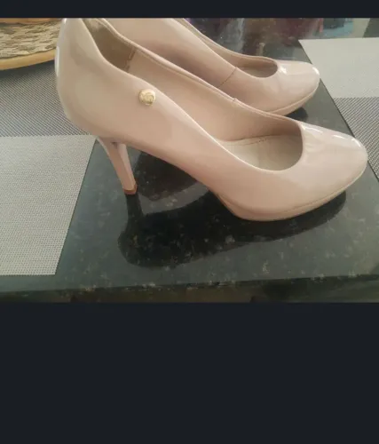 Vendo scarpim rosa número 36