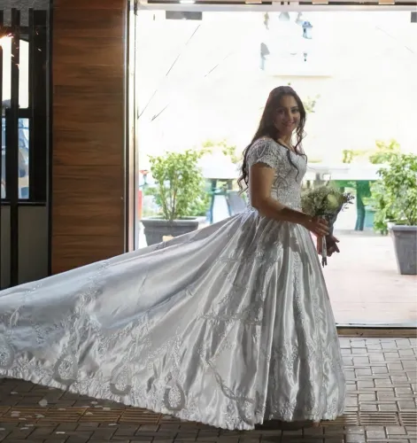Vestido de Noiva Modelo Princesa