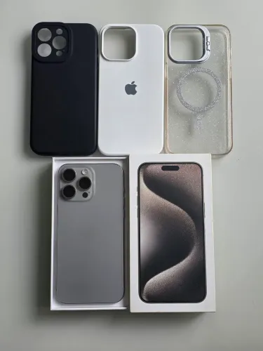 IPhone 15 Pro Max 256GB natural titânio