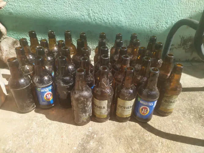 Garrafas retornáveis de cerveja 300 ml
