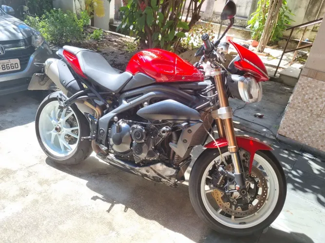 Triumph Speed Triple 1050 2015 Sem Histórico de Tombo