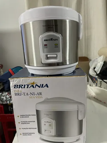 Panela de arroz Britânia 5 xícaras nova