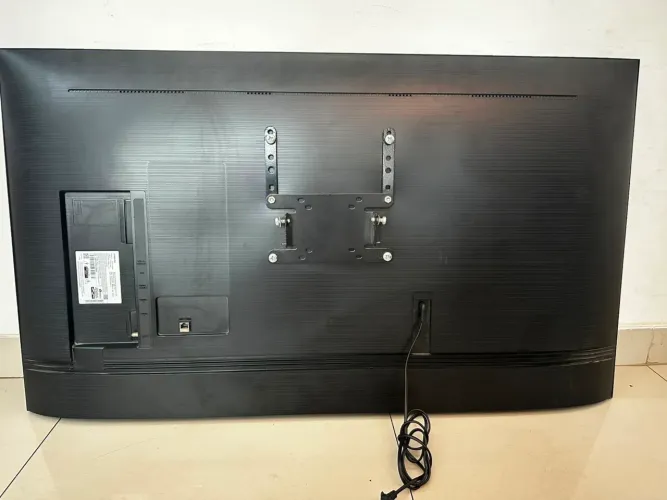 Vendo televisão com defeito para retirada de peças Samsung tela infinita