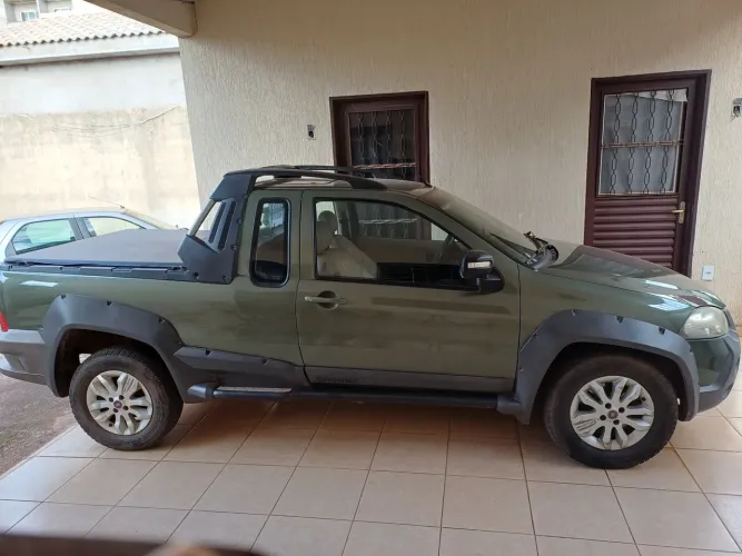 Fiat Strada Adventure 1.8/ 1.8 Locker Flex CE 2013