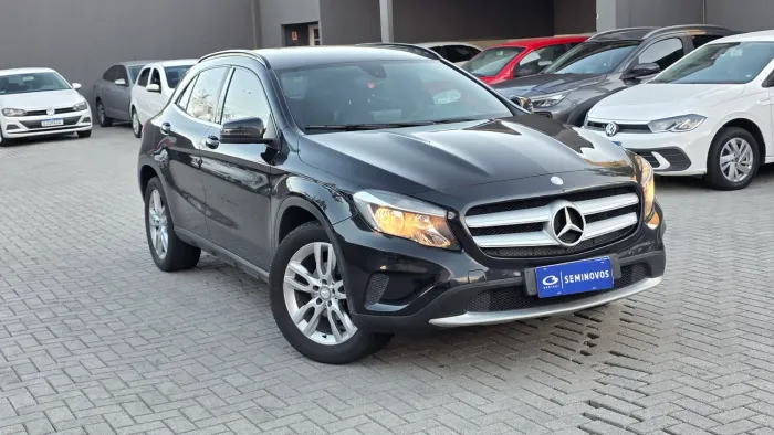 Mercedes-Benz GLA-200 GLA 200 Night 1.6. TB 16V Flex Aut. 2018