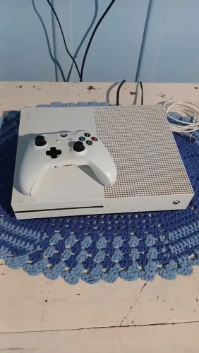 Venda-se Xbox one s 