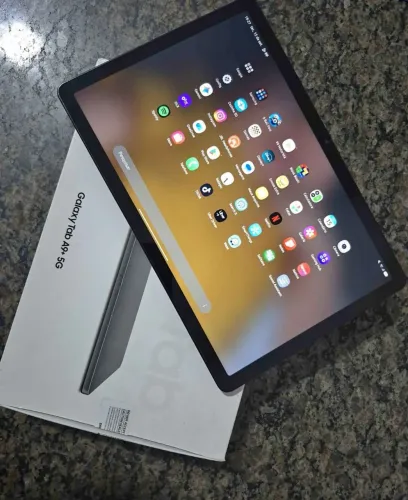 Tablet Samsung 9+ novo completo não tem menor preço por favor não insista *04