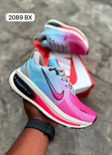 Tênis feminino