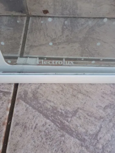 Vendo 3 vidros prateleira de geladeira Eletrolux