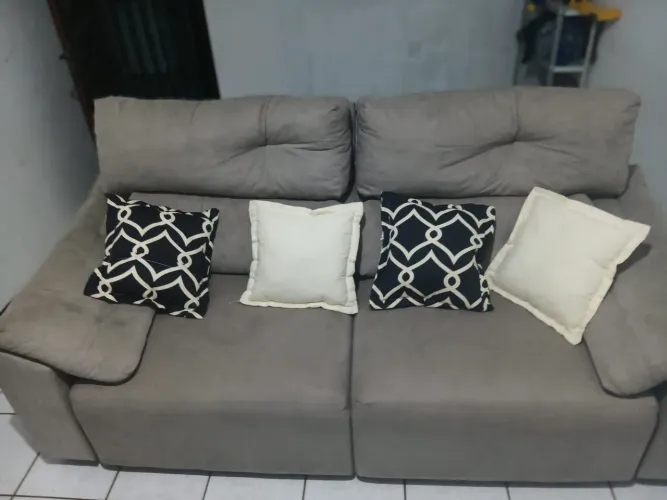 Sofá Retrátil e Reclinável Super Confortável - Entrega Grátis!