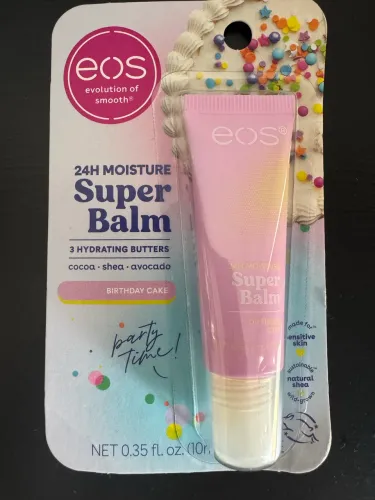 Super Lip Balm birthday cake EOS