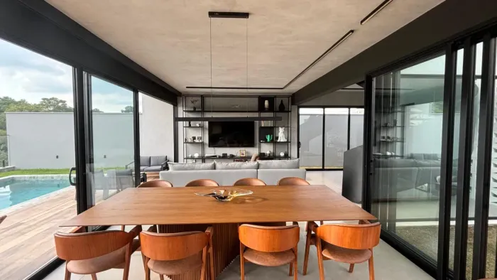 Casa sobrado alto padrão à venda no Condomínio Reserva do Francês na Vila Ipomeia em Tietê