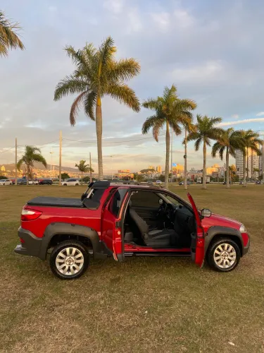 Fiat Strada Adventure1.8/ 1.8 Locker Flex CD 2015