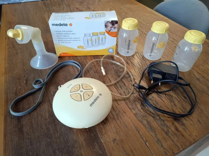 Extrator de Leite Materno Elétrico Medela Swing
