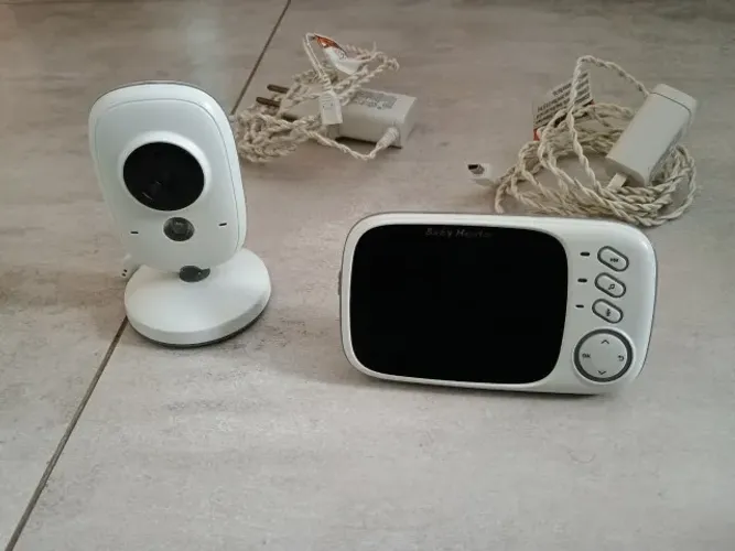Babá Eletrônica com Visão Noturna e Microfone