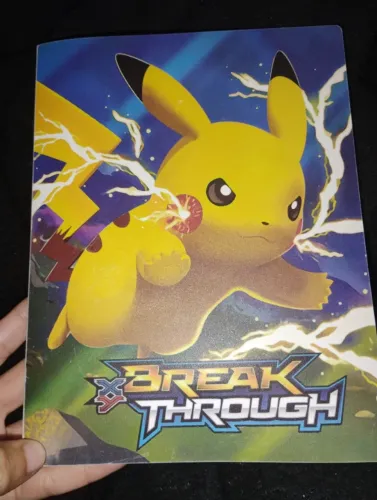 Álbum Pokémon + 6 Hits + Cartas de Várias Coleções