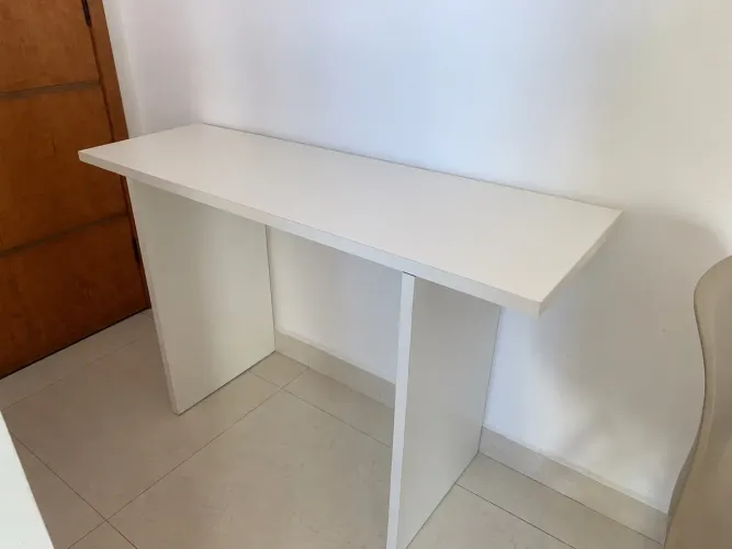 Mesa retangular branca