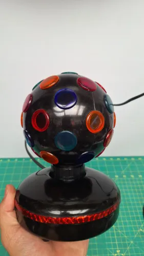 Luminária Globo giratório colorido