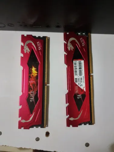 RAM DDR4 de 8GB a 3200MHZ CADA UNIDADE