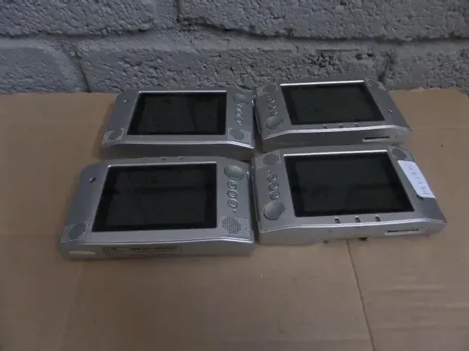 04 - PVR Portable MPEG4 Video Recorder (PV-390-2)