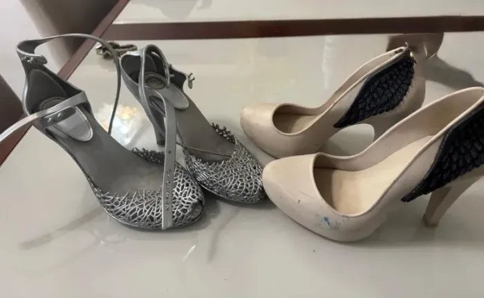 sapatos de saltos melissa