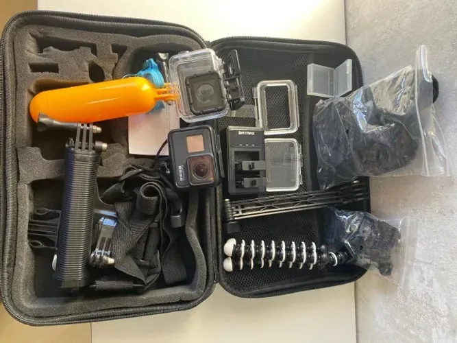 GoPro 7 Hero Black com maleta de acessórios