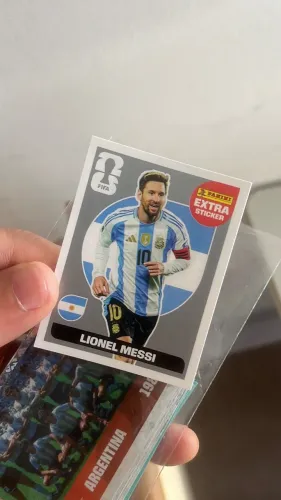Vendo Figurinha Extra Legend 2026 - Messi Prata