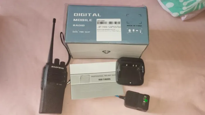 Rádio HT UHF baofeng modelo 1909