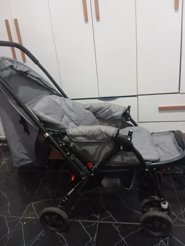 Carrinho marca Cosco, sem proteção